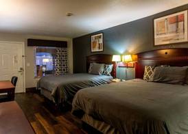 Magnolia Inn and Suites 5