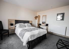 Seaview Hotel 5