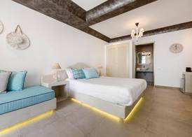 family love suites 4