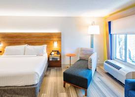 Holiday Inn Express CHARLESTON US HWY 17 & I-526 by IHG 3