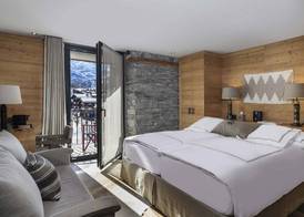 Unique Hotel Post 4