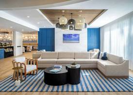 Delta Hotels by MarriottTM Jacksonville Deerwood 2