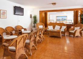Aparthotel Puerto Cala Vadella 3