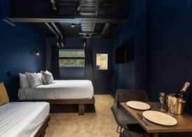 Abstract Hotel 4