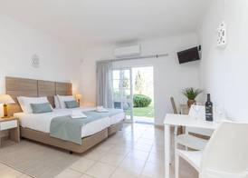 Atalaia Sol Aparthotel - tennis & heated pool in winter 3