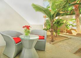 Esprit Libre Restaurant and Guest House 4