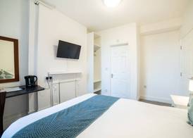 OYO Lonsdale Guest House 4
