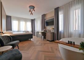 HOTEL ALKMAAR - Bar & Restaurant - Meeting & Events 4