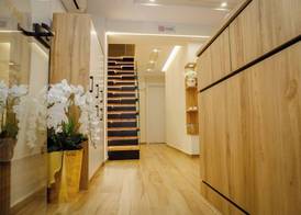 Petite Maison Hermes Center 3
