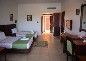 Laguna Beach Marsa Resort 3