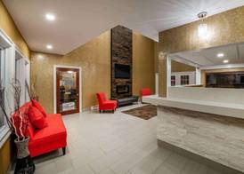 Ramada by Wyndham Groton Mystic 5
