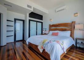 Diamante Beachfront Suites 3
