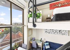 Metro Apartments on Darling Harbour 3