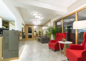Hotel TESLA - Smart Stay Garni 4