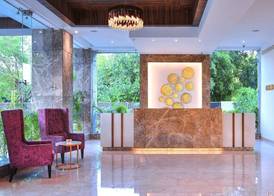 Golden Tulip Agra 2