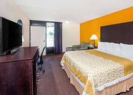 Days Inn by Wyndham Calvert City - Paducah East 4