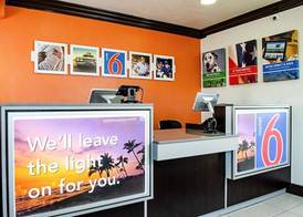 Motel 6 Modesto, CA - Downtown 4