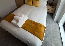 Berkeley Square Apartments 5