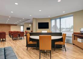 TownePlace Suites By Marriott Lima 5