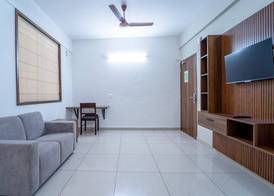 Treebo Petals Suites Marine Drive 5