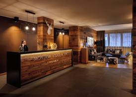 Montana Lodge & Spa, by R Collection Hotels 5