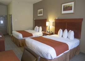 Seffner Inn and Suits 3