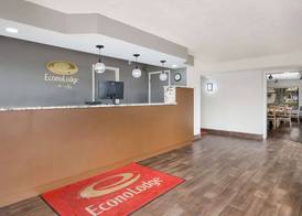 Econo Lodge Live Oak 2