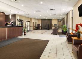 Travelodge by Wyndham Edmonton West 5