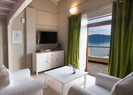 NV Seafront Studios AV Properties 5