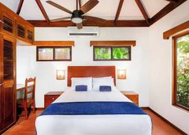 The Coast Beachfront Hotel 4