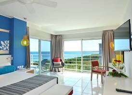 Grand Aston Cayo Las Brujas Beach Resort & Spa 4