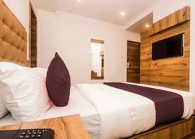 Hotel BKC Garden - Near Jio Convention 5