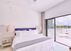 Les Estivales Beachfront Apartments & Penthouses by LOV Mauritius 5
