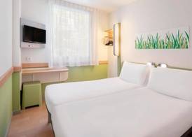 B&B HOTEL Zaragoza Plaza Mozart 5