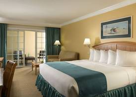 La Mer Beachfront Resort 3