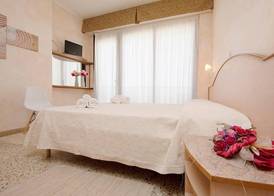 Hotel Crown 5