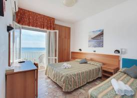 Hotel Centrale FRONTE MARE 4