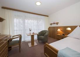 Kurhotel Unter den Linden 5