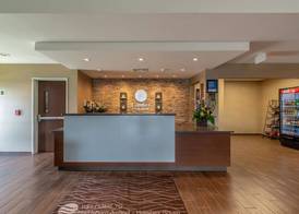 Comfort Inn & Suites - Harrisburg Airport - Hershey South 2