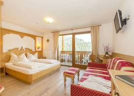 Hotel Alpenrose Dolomites 4