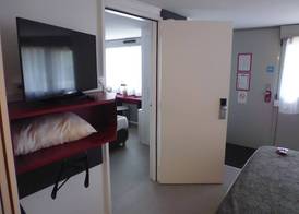 Brit Hotel Mayenne 4