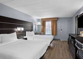 Brandywine Valley Inn SureStay Plus by Best Western 5