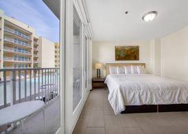 Peninsula Island Resort & Spa - Beachfront Property at South Padre Island 4