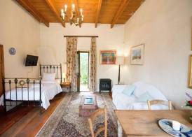 Tulbagh Country Guest House - Cape Dutch Quarters 4
