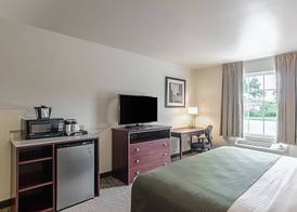 Cobblestone Hotel & Suites - Greenville 4