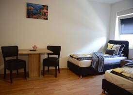 Pension und Monteurzimmer VICTORIA 4