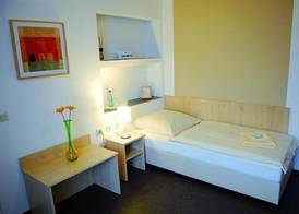 Adam Hotel - Giesen 4