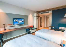Holiday Inn Express Pengzhou Downtown by IHG 3
