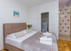 Apartments Tonko 5