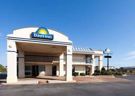 Days Inn by Wyndham Oklahoma City West 3